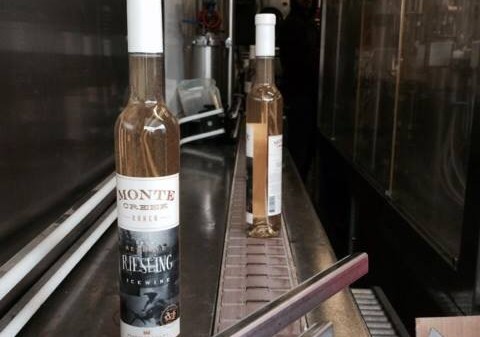 Monte Creek Ranch Winery Riesling Ice Wine bottling